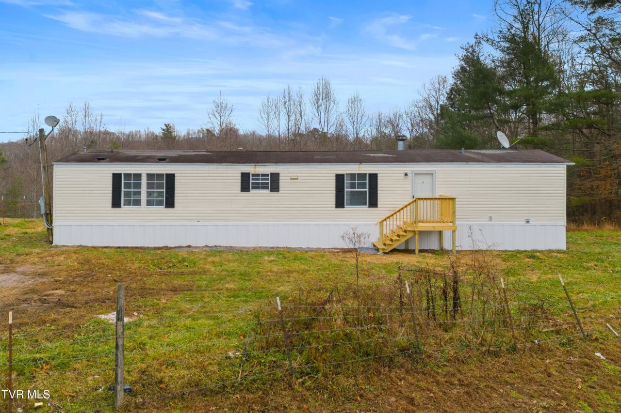 118 Delia Young Lane, Wartburg, TN 37887 Main Photo