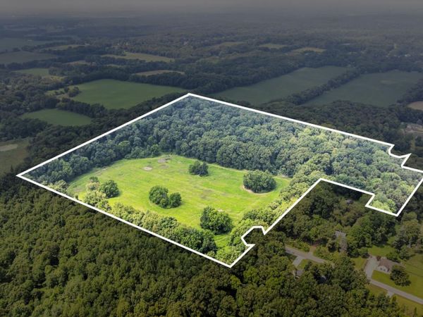 2500 Maulelane Drive, Jackson, MI 49201