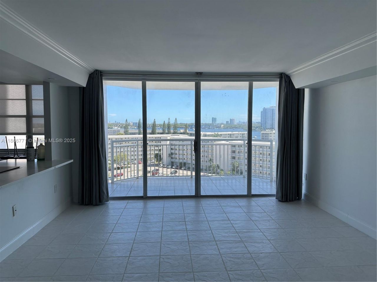 18021 Biscayne Blvd, Unit 901, Aventura, FL 33160 Photo