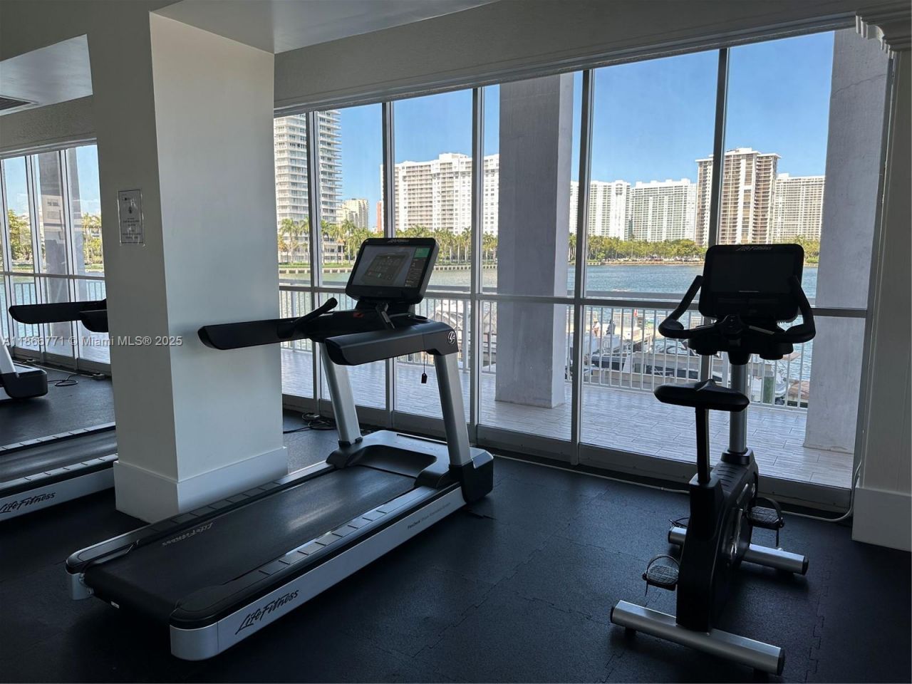 18021 Biscayne Blvd, Unit 901, Aventura, FL 33160 Photo
