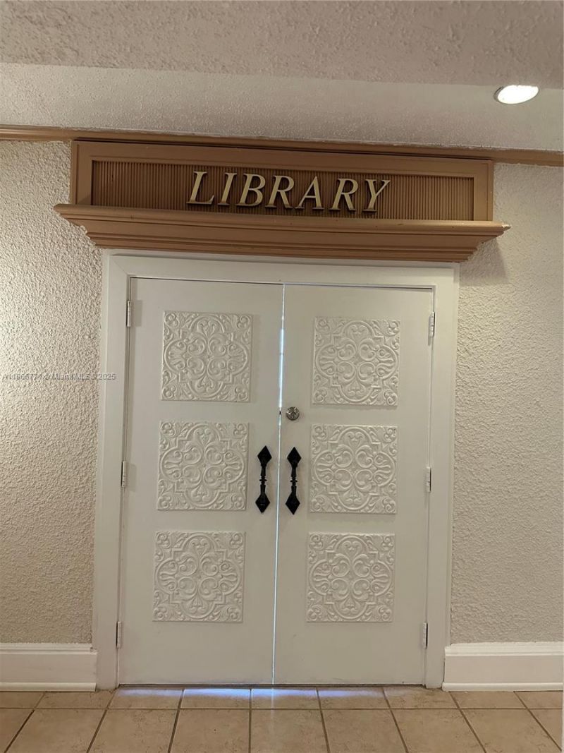 18021 Biscayne Blvd, Unit 901, Aventura, FL 33160 Photo