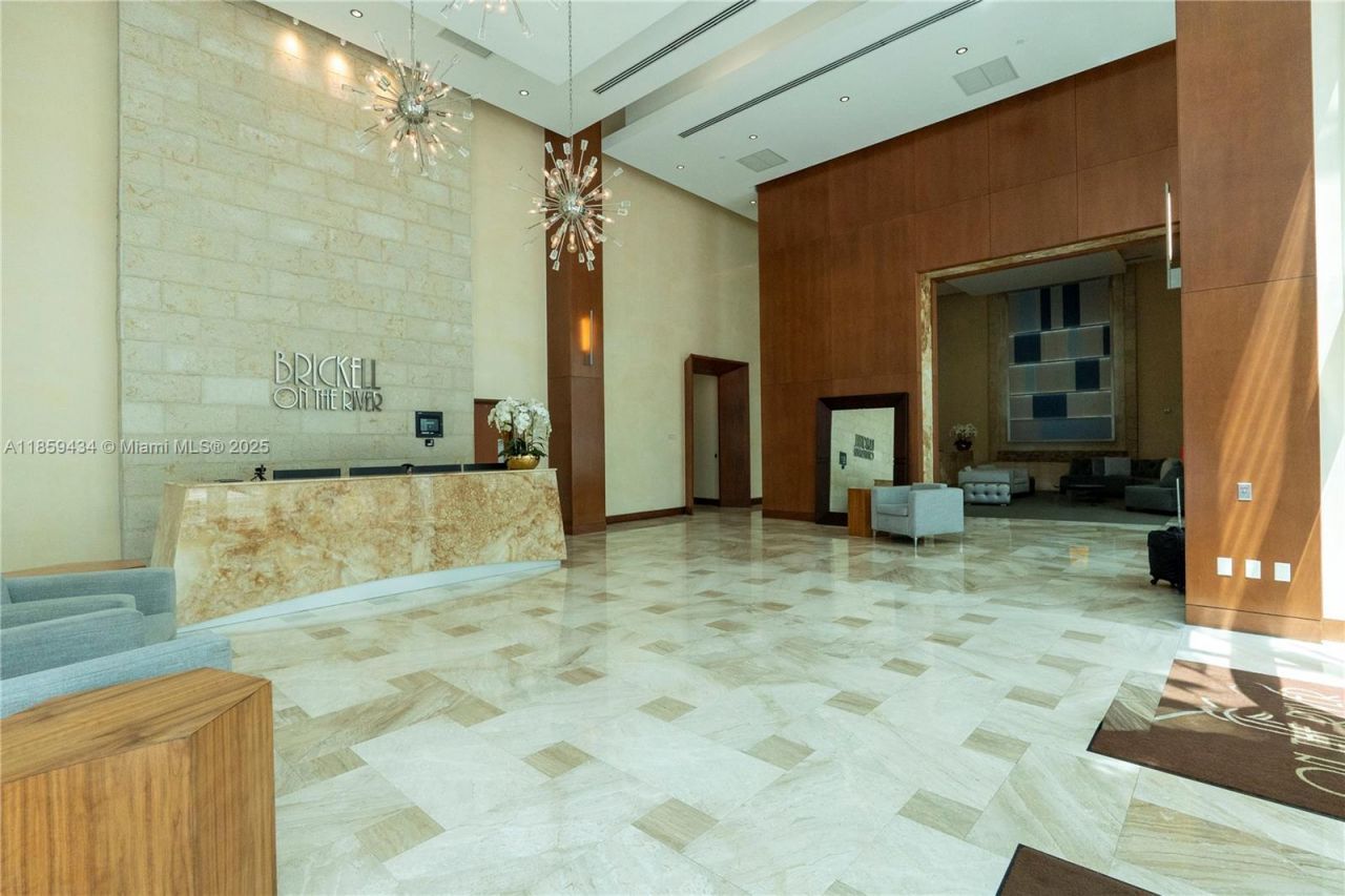 31 SE 5th St, Unit 2610, Miami, FL 33131 Photo