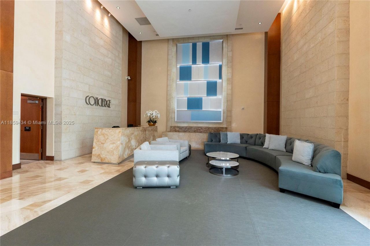 31 SE 5th St, Unit 2610, Miami, FL 33131 Photo