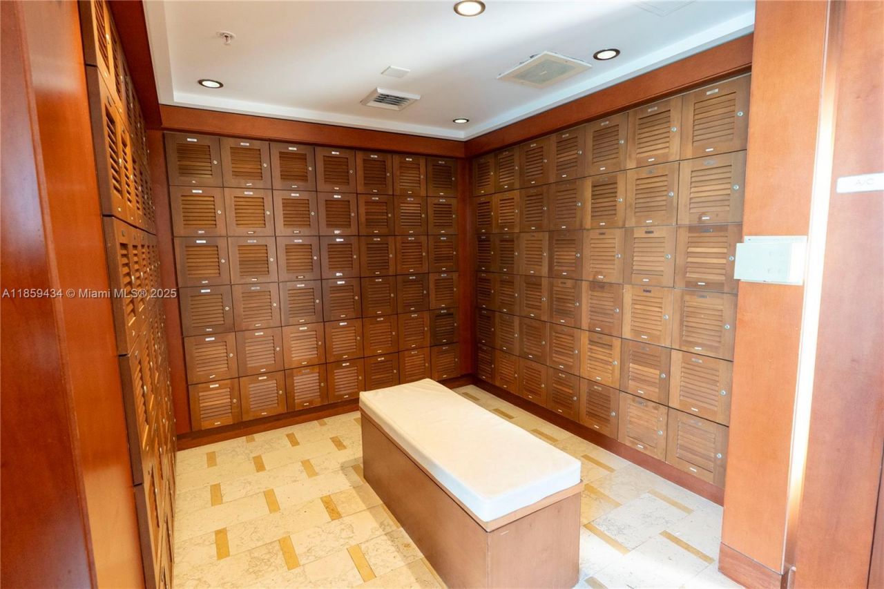 31 SE 5th St, Unit 2610, Miami, FL 33131 Photo