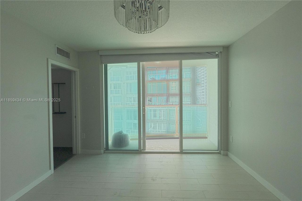 31 SE 5th St, Unit 2610, Miami, FL 33131 Photo