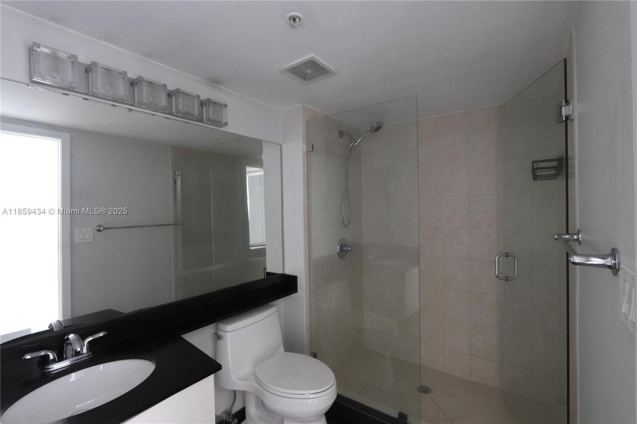 31 SE 5th St, Unit 2610, Miami, FL 33131 Photo