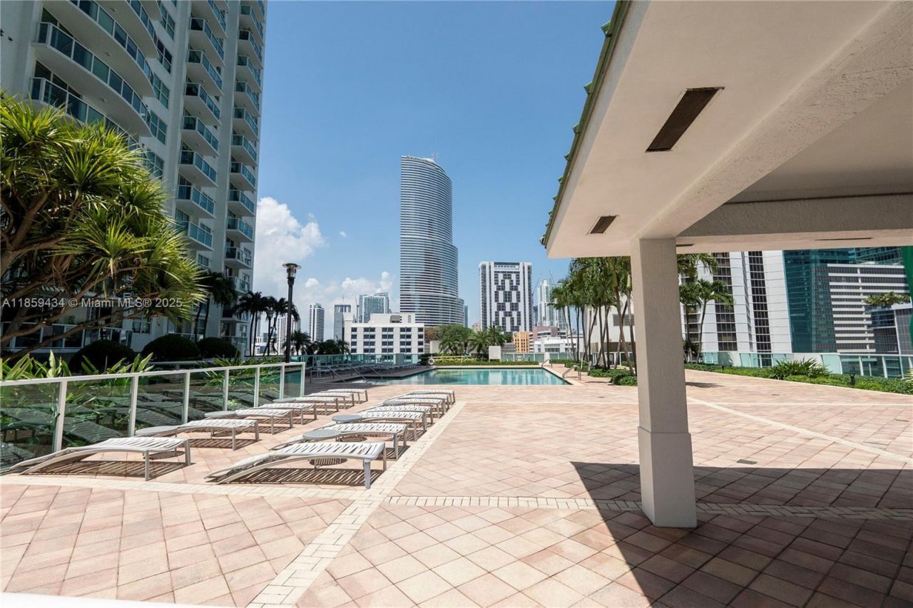 31 SE 5th St, Unit 2610, Miami, FL 33131 Photo