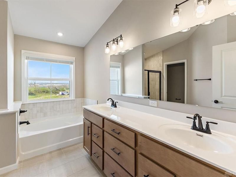 5354 Augusta Drive, Unit 10-304, Turtlecreek Township, OH 45036 Photo 15