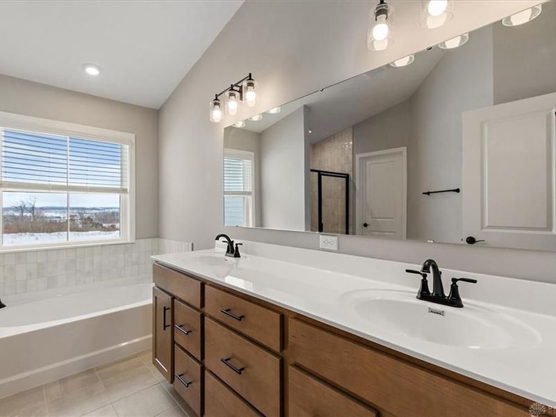 5354 Augusta Drive, Unit 10-304, Turtlecreek Township, OH 45036 Photo 19