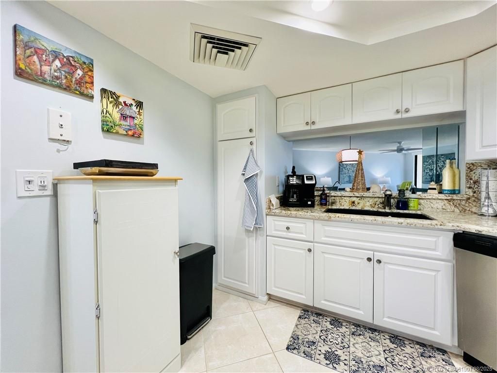 9500 S Ocean Drive, Unit 809, Jensen Beach, FL 34957 Photo