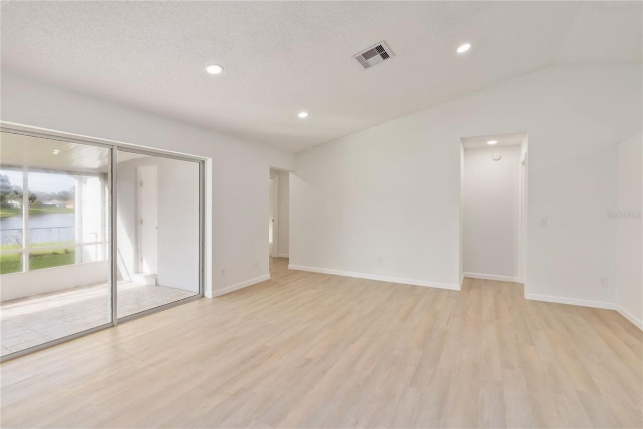 371 Buttonwood Drive, Kissimmee, FL 34743 Photo