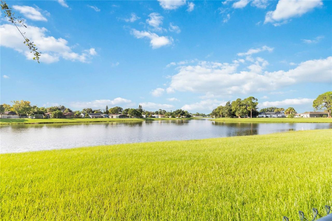 371 Buttonwood Drive, Kissimmee, FL 34743 Photo