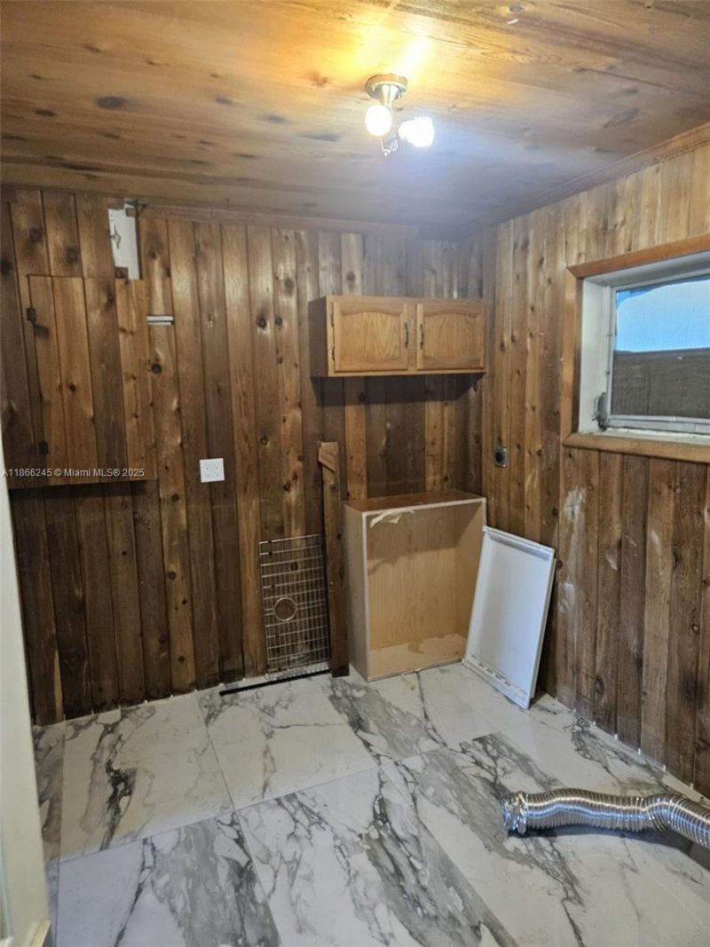 19230 SW 216th St, Miami, FL 33170 Photo