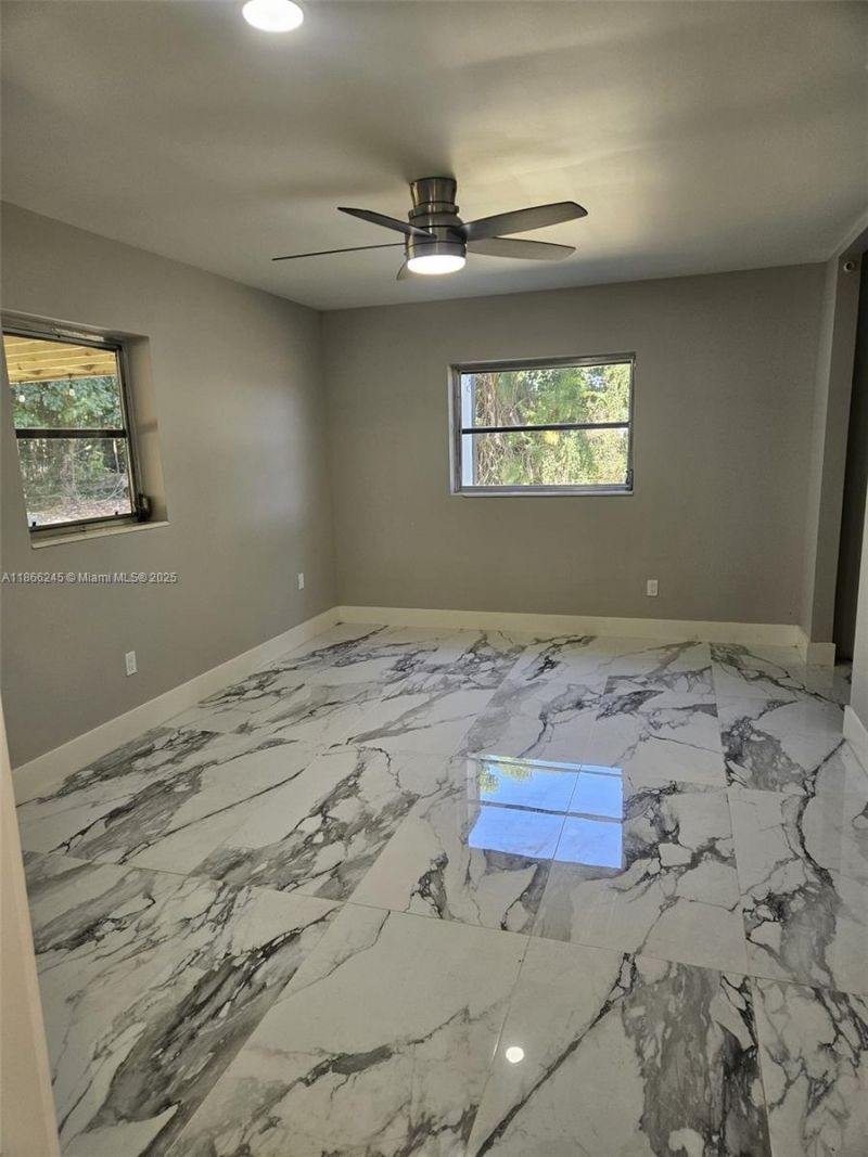 19230 SW 216th St, Miami, FL 33170 Photo