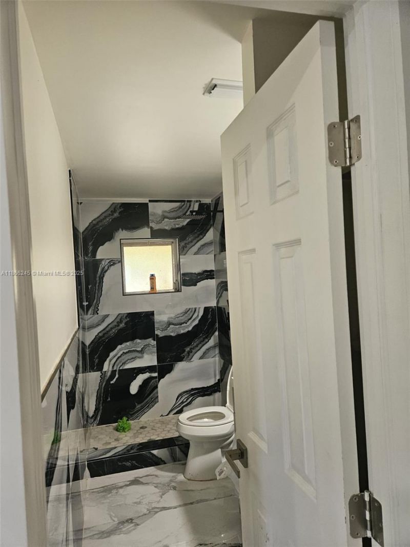 19230 SW 216th St, Miami, FL 33170 Photo