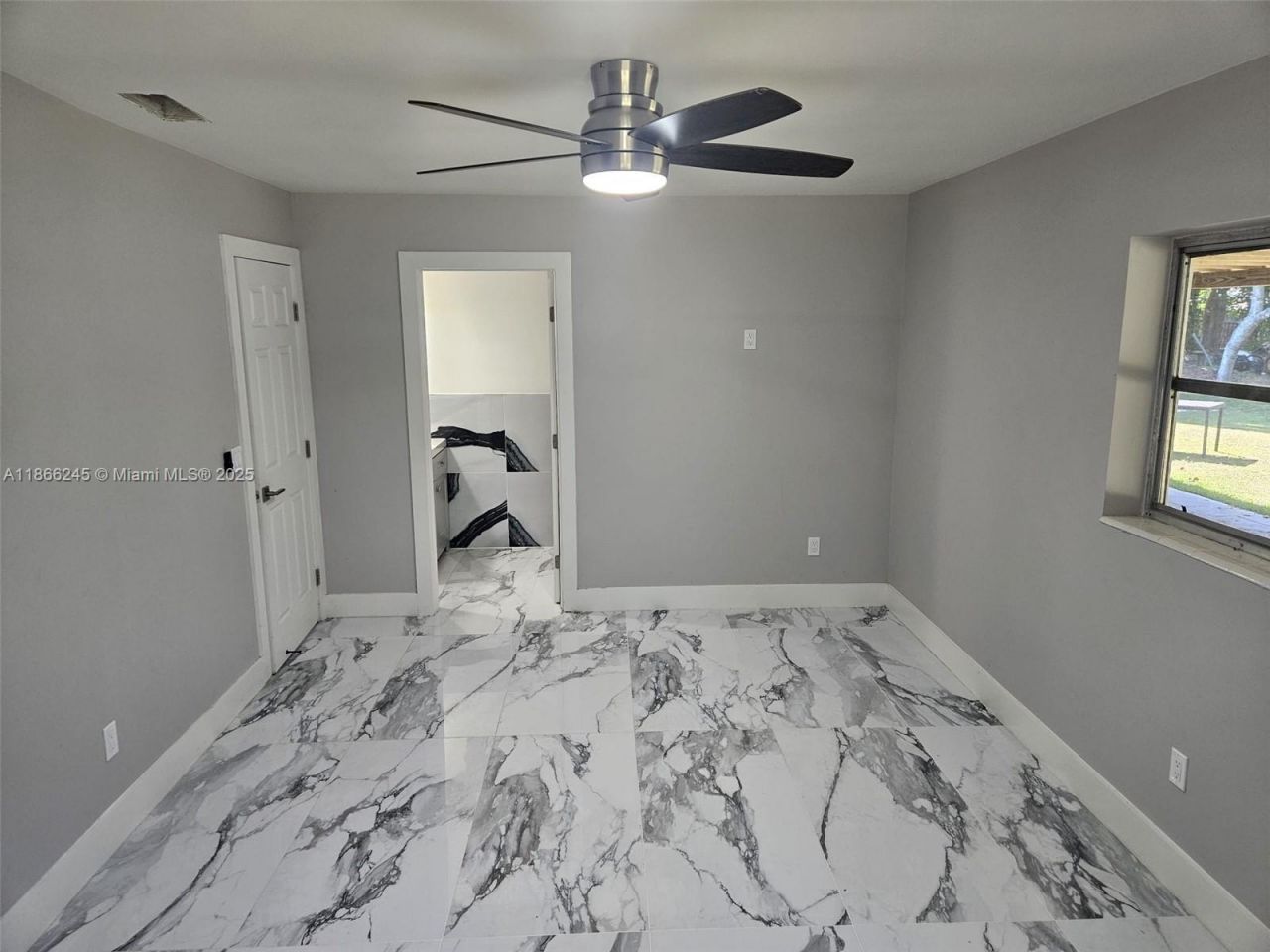 19230 SW 216th St, Miami, FL 33170 Photo