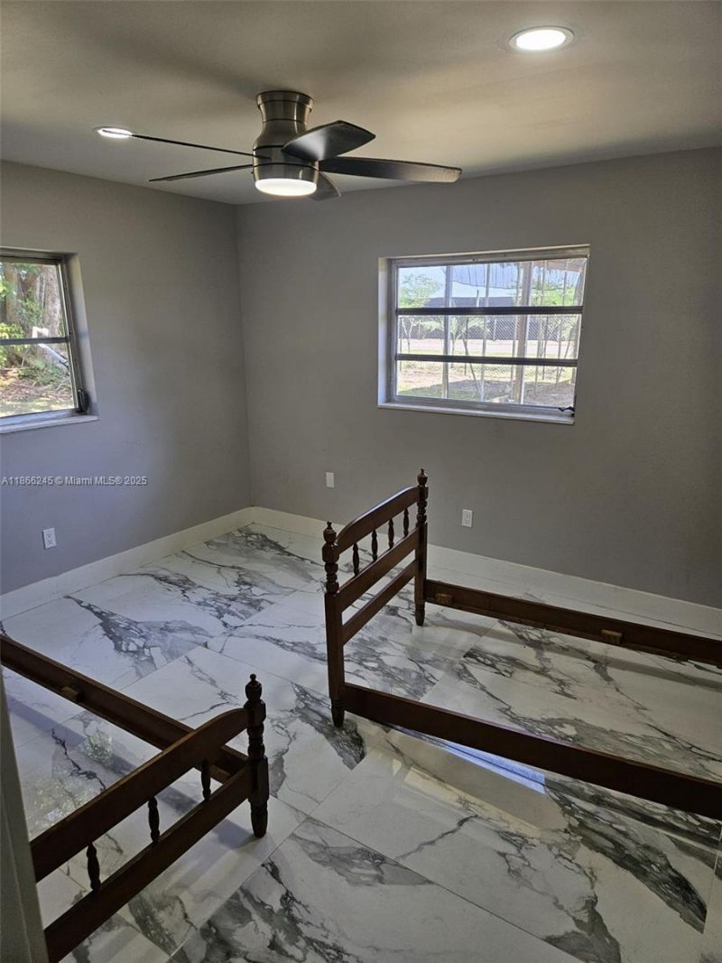 19230 SW 216th St, Miami, FL 33170 Photo