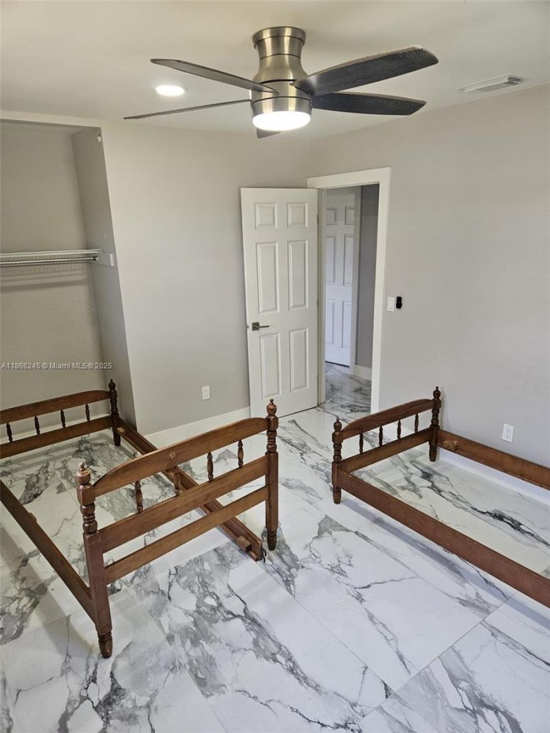 19230 SW 216th St, Miami, FL 33170 Photo