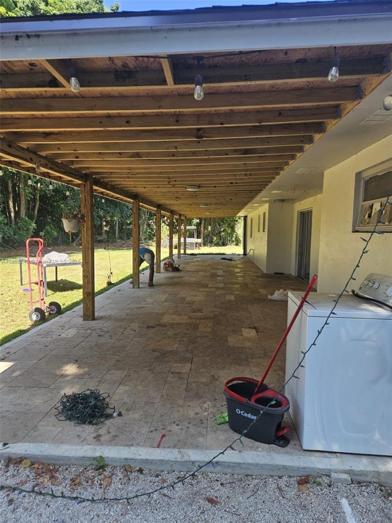 19230 SW 216th St, Miami, FL 33170 Photo