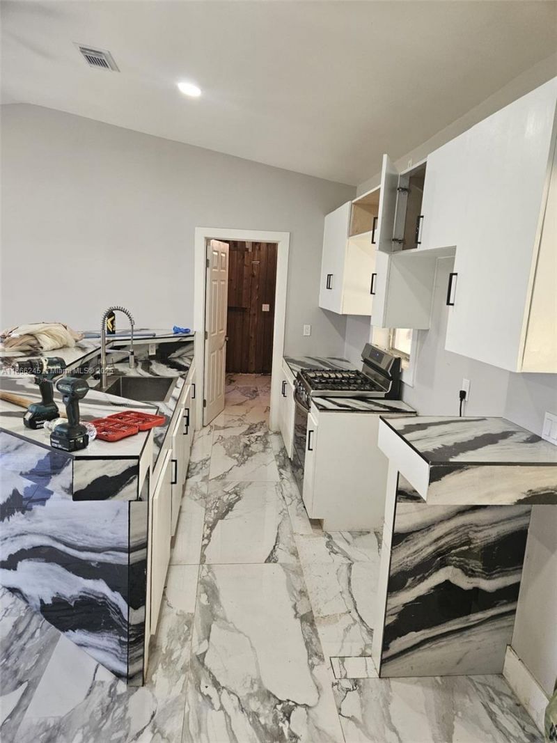 19230 SW 216th St, Miami, FL 33170 Photo