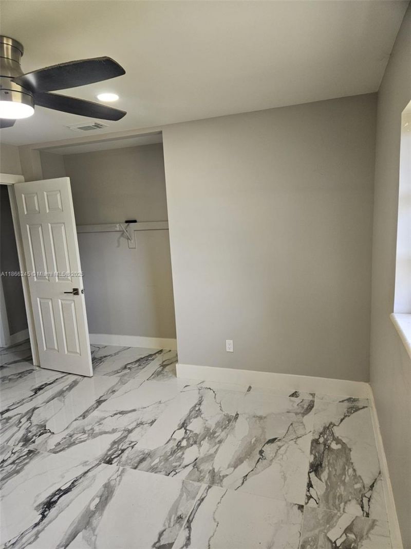 19230 SW 216th St, Miami, FL 33170 Photo