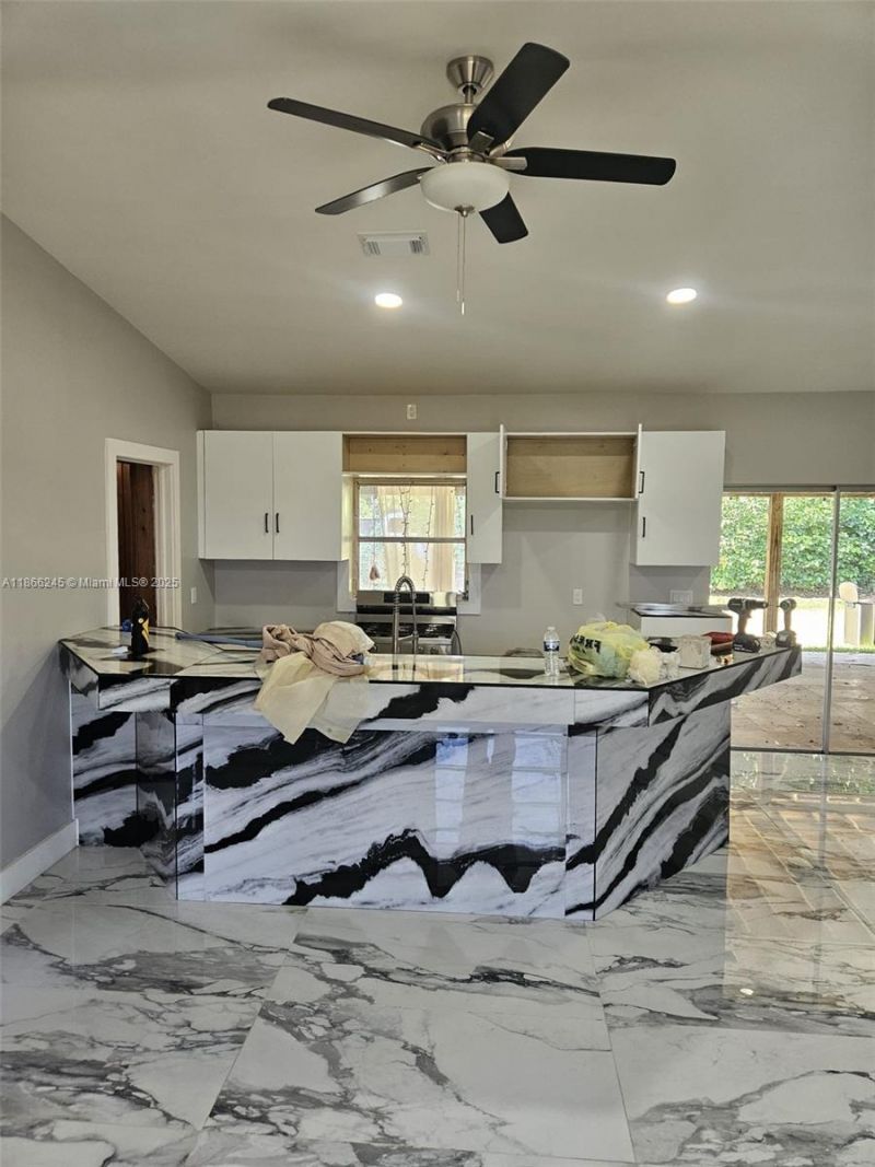 19230 SW 216th St, Miami, FL 33170 Photo