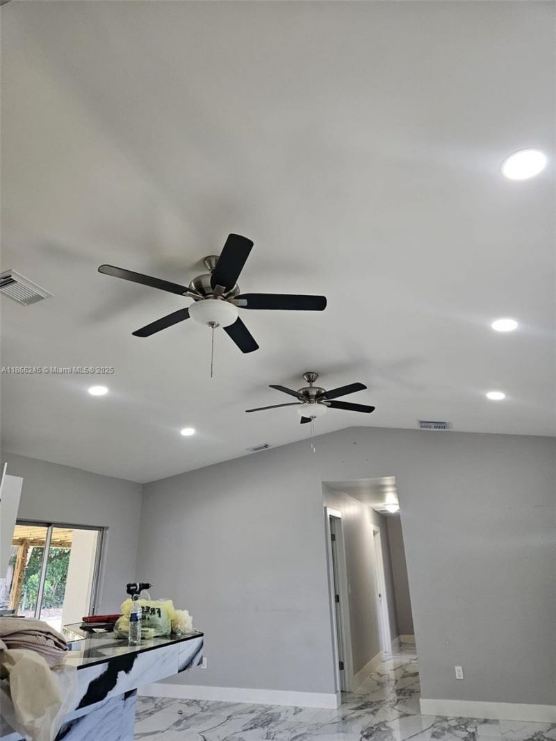 19230 SW 216th St, Miami, FL 33170 Photo