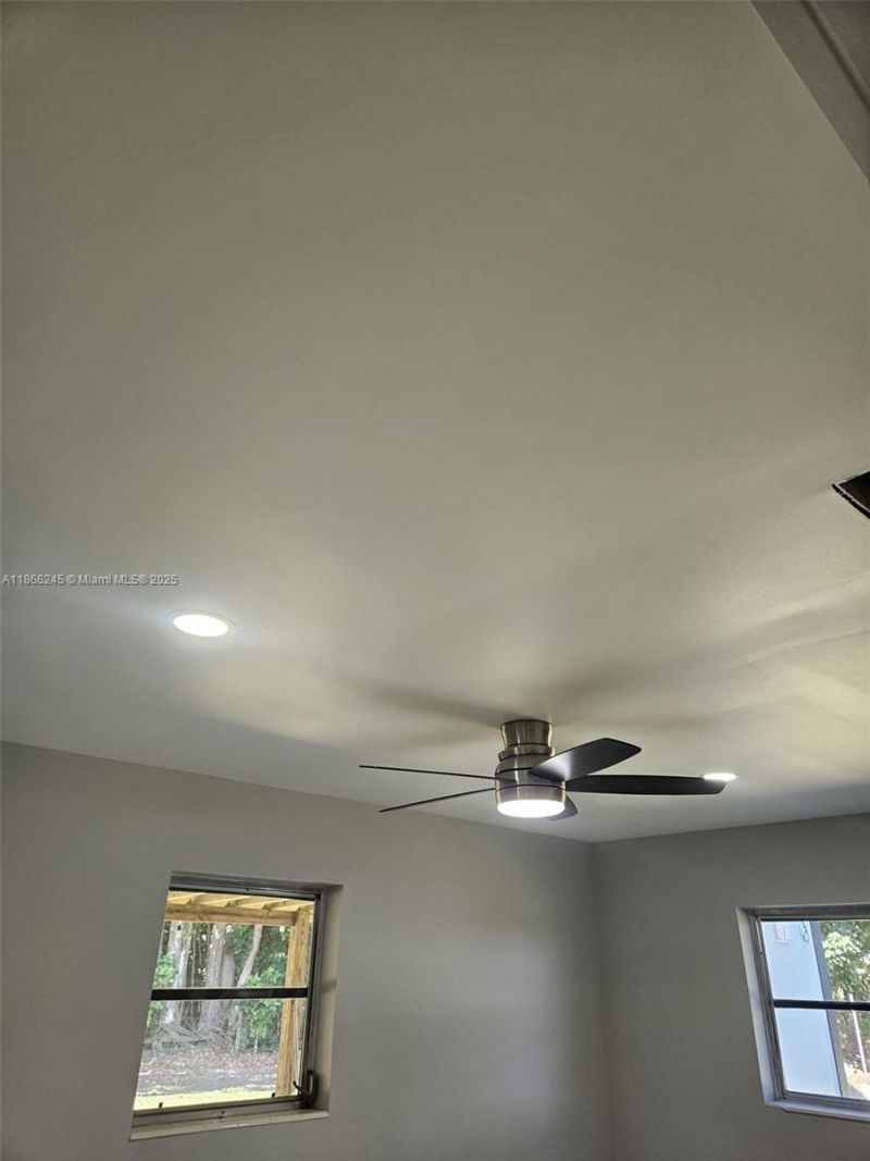 19230 SW 216th St, Miami, FL 33170 Photo