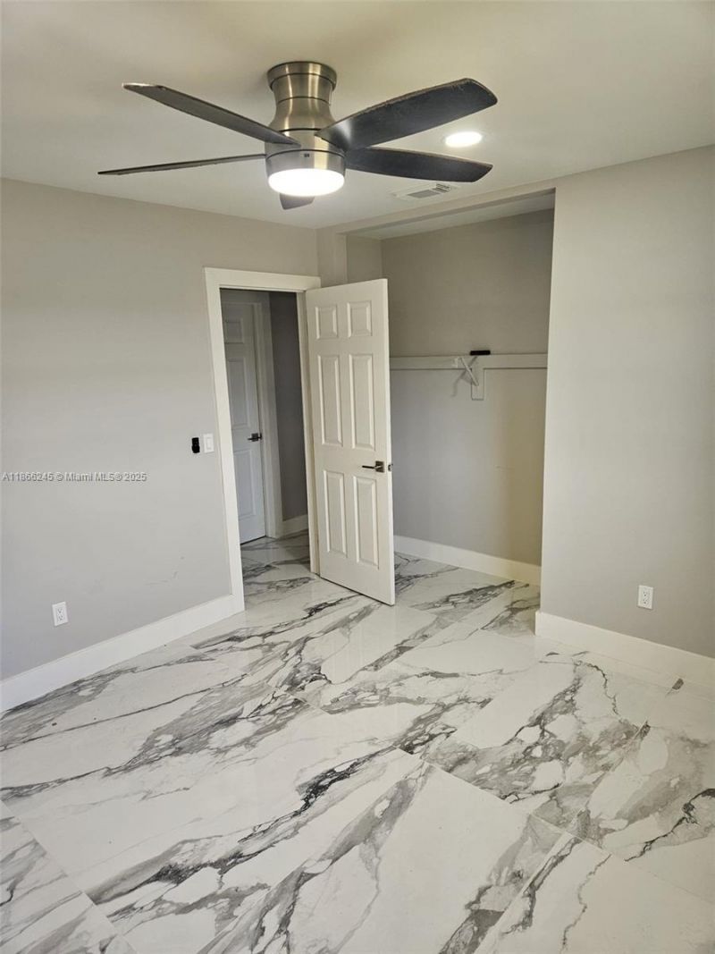 19230 SW 216th St, Miami, FL 33170 Photo