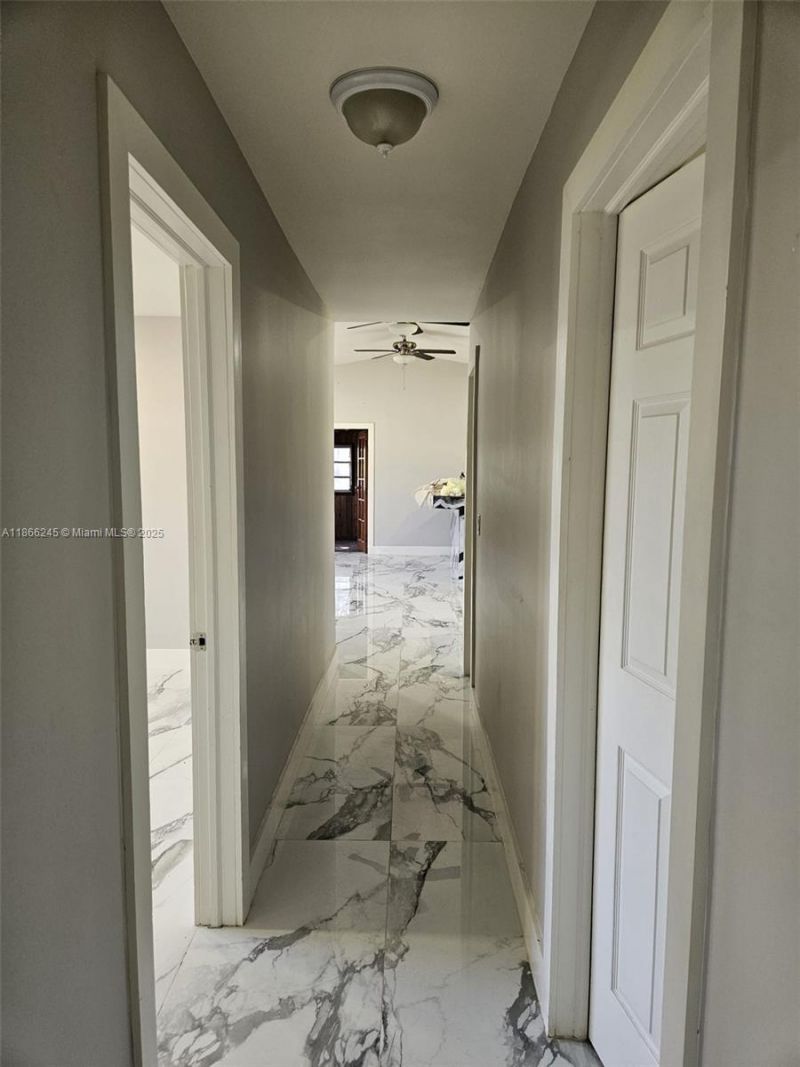 19230 SW 216th St, Miami, FL 33170 Photo