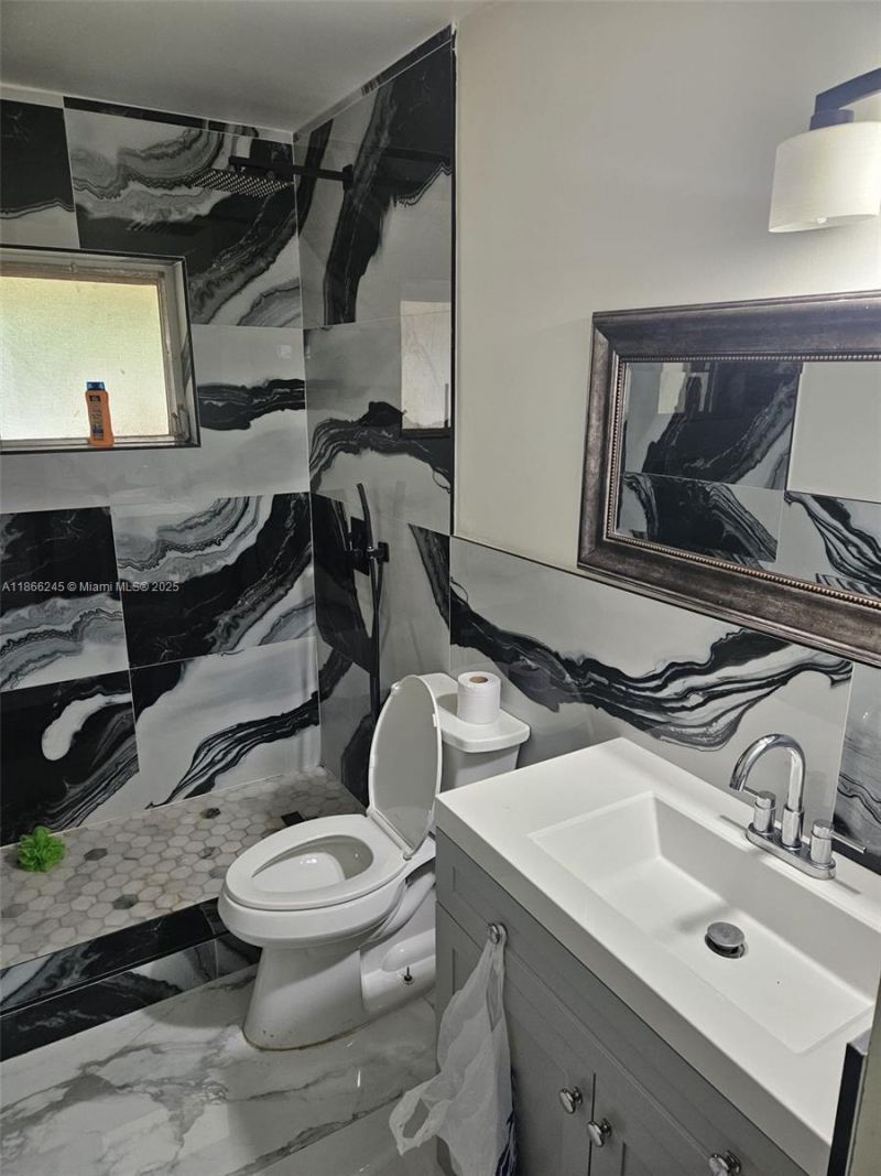 19230 SW 216th St, Miami, FL 33170 Photo