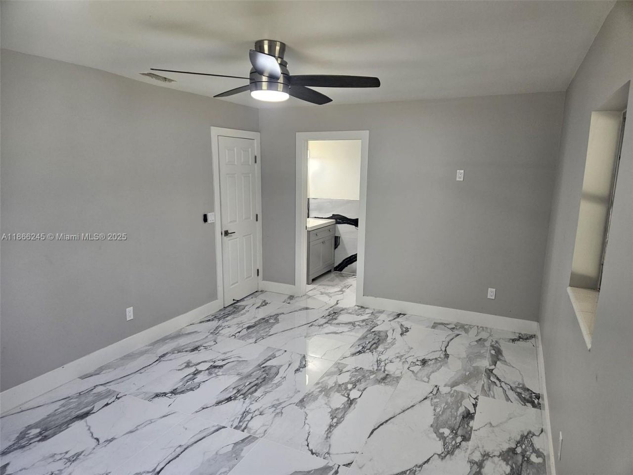 19230 SW 216th St, Miami, FL 33170 Photo