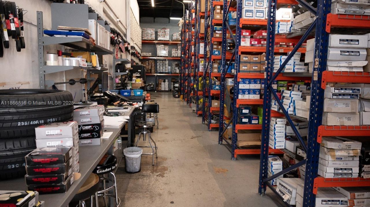 4805 E 10th Ave, Hialeah, FL 33013 Photo