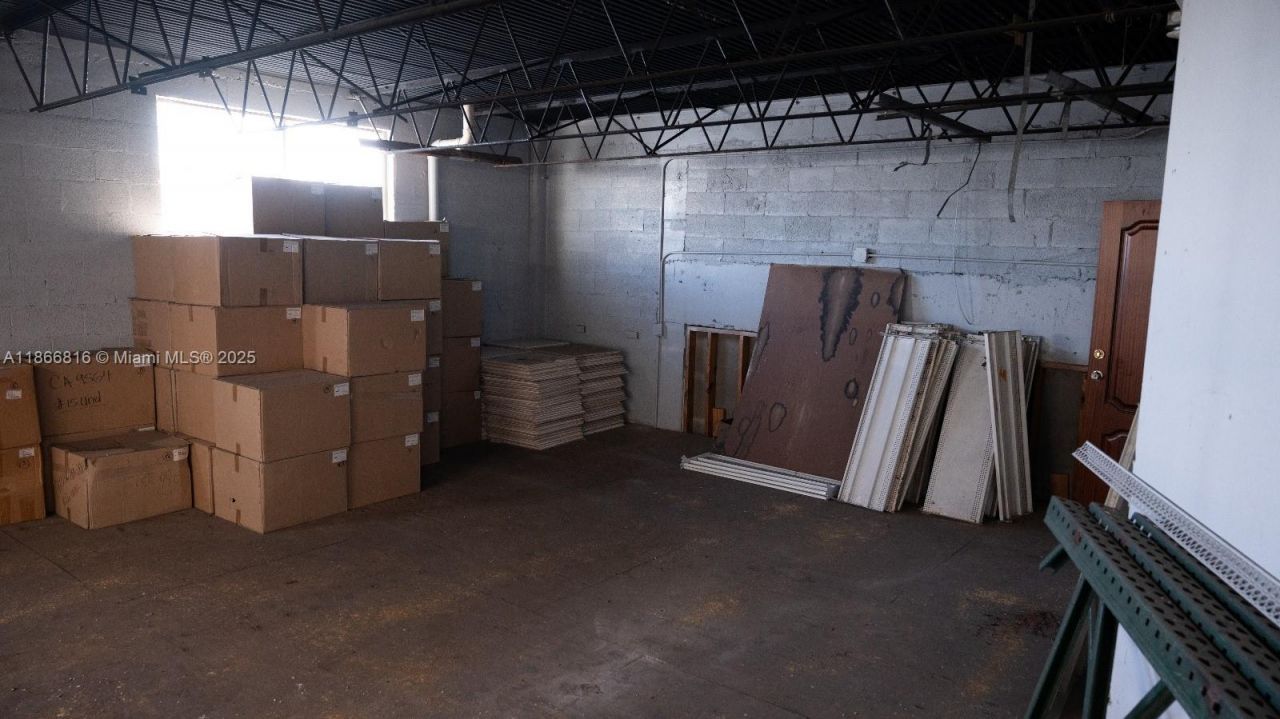 4805 E 10th Ave, Hialeah, FL 33013 Photo