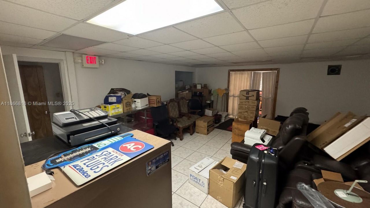 4805 E 10th Ave, Hialeah, FL 33013 Photo