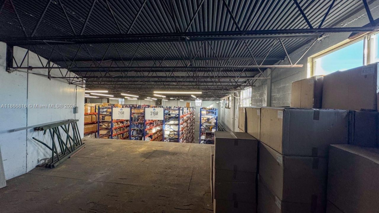 4805 E 10th Ave, Hialeah, FL 33013 Photo