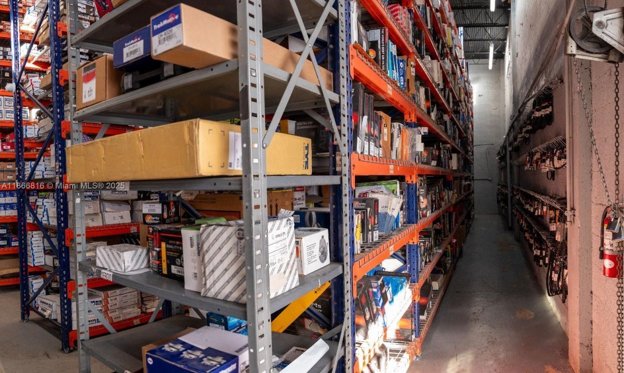 4805 E 10th Ave, Hialeah, FL 33013 Photo