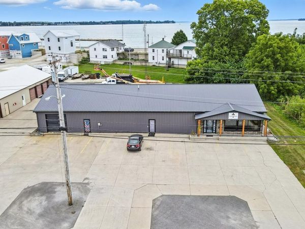 910 S Sugar Street, Celina, OH 45822