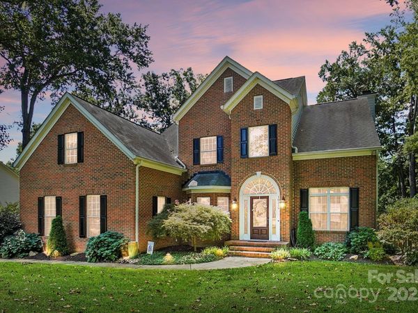 10219 Windtree Lane, Charlotte, NC 28215