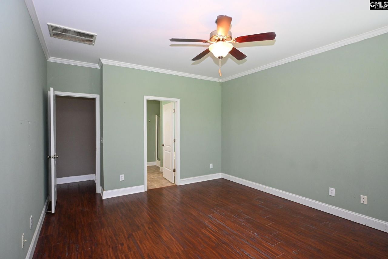 212 Harebell Lane Photo 32