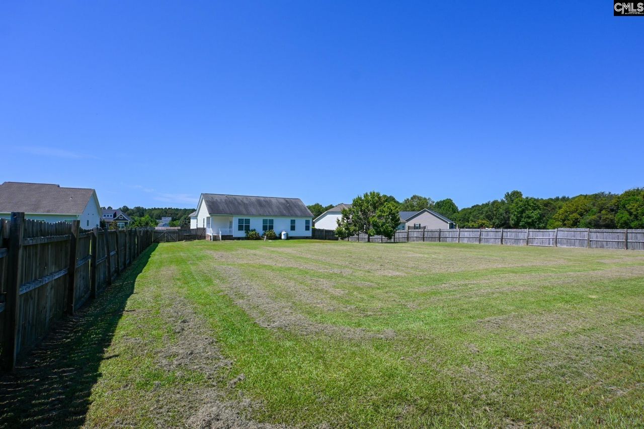 212 Harebell Lane Photo 43