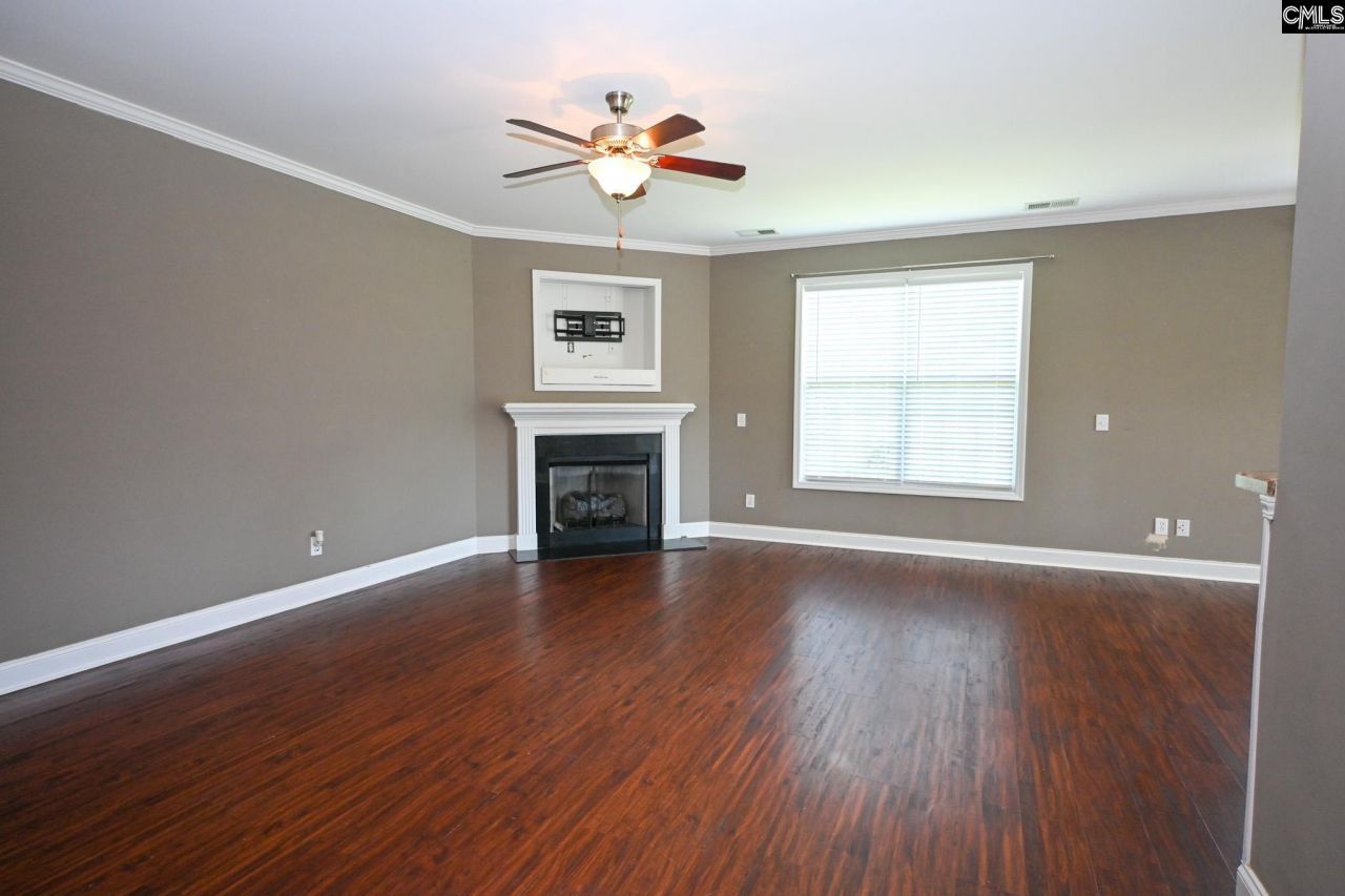 212 Harebell Lane Photo 8