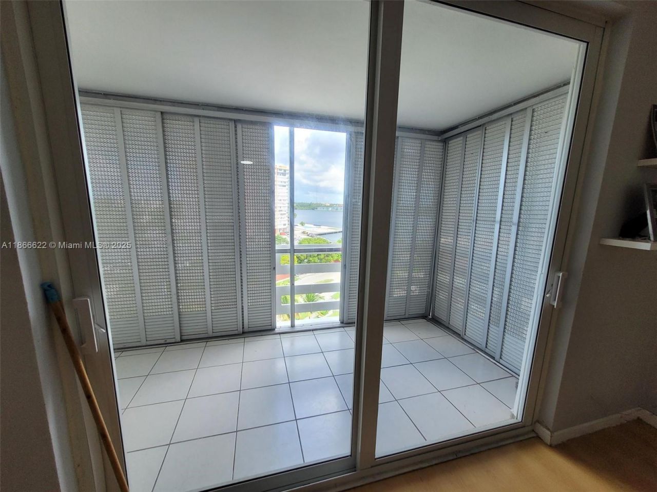 1401 NE Miami Gardens Dr, Unit 993, Miami, FL 33179 Photo