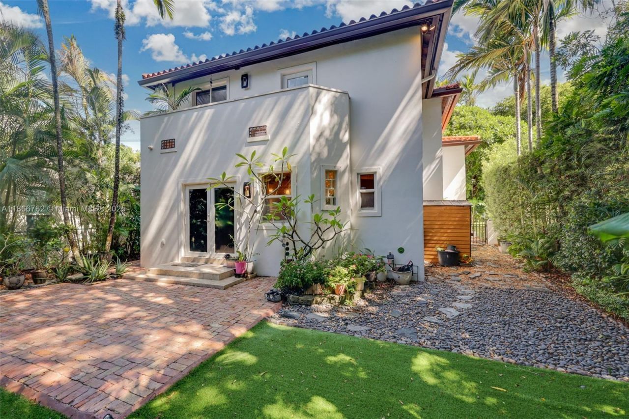 1426 Milan Ave, Coral Gables, FL 33134 Photo