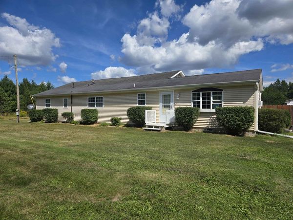 942 13th Avenue, Arkdale, WI 54613