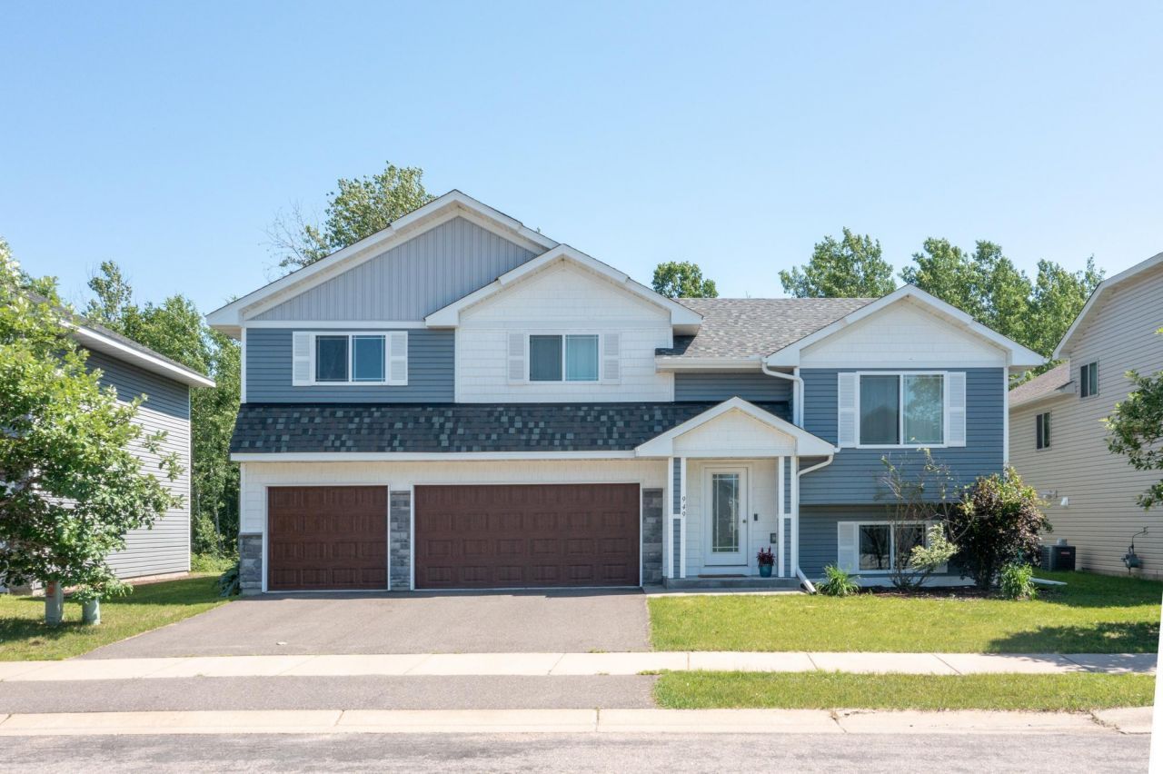 949 Holton Avenue, Brainerd, MN 56401 Main Photo