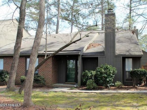 904 Persimmon Place, Winterville, NC 28590