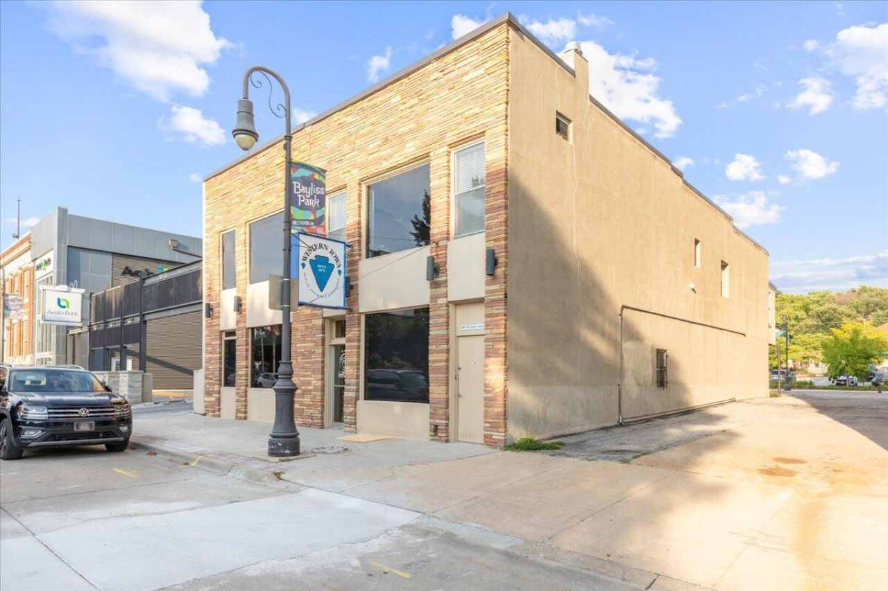 127 Pearl Street, Council Bluffs, IA 51503 Main Photo