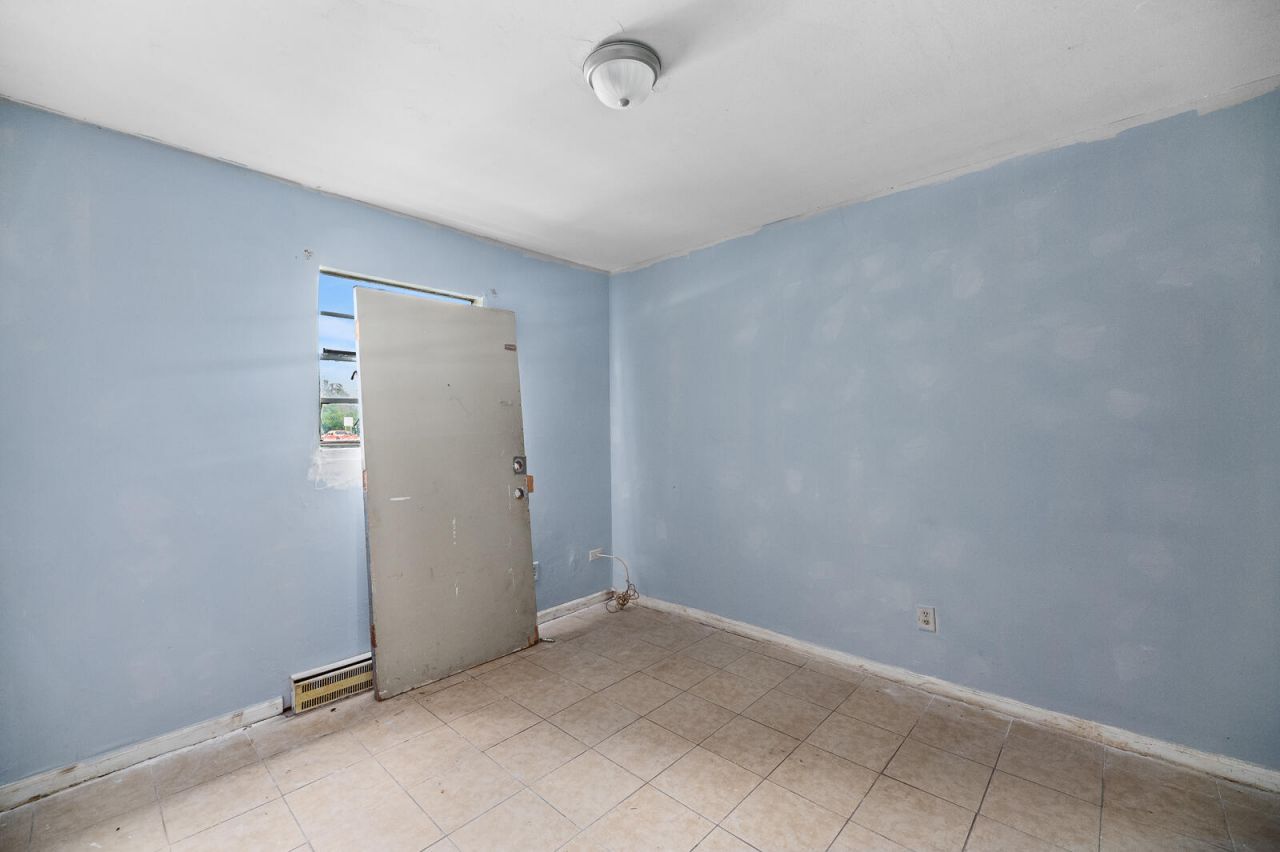 3211 Spruill Avenue Photo 13