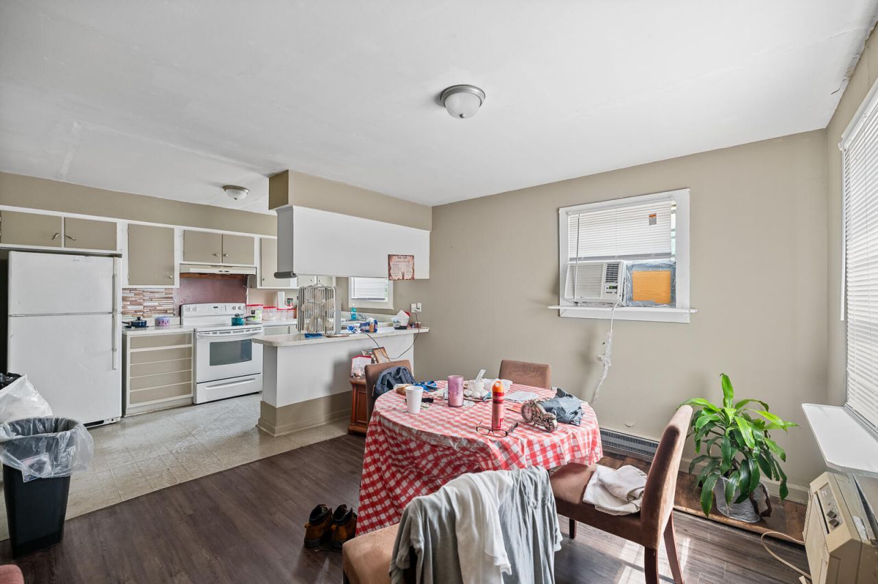 3211 Spruill Avenue Photo 7